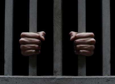 Black%20prisoner%20hands[1].jpg