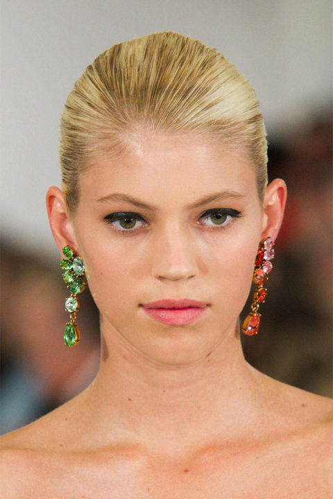 54bc30a47c718_-_ories-asymmetrical-earrings-01-de-la-renta-clp-rs15-5277-lg